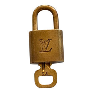 Louis Vuitton Gold Tone Lock & Key Set One Size #315